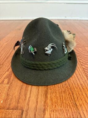 Classic Alpine Wool Hat in Dark Green with Decorative Pins